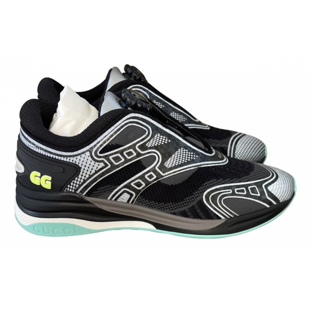 NWB GUCCI Ultrapace R Sneaker Trainer Black/ Gray GG Logo US 7.5